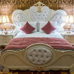 Prestige Boutique Отель
